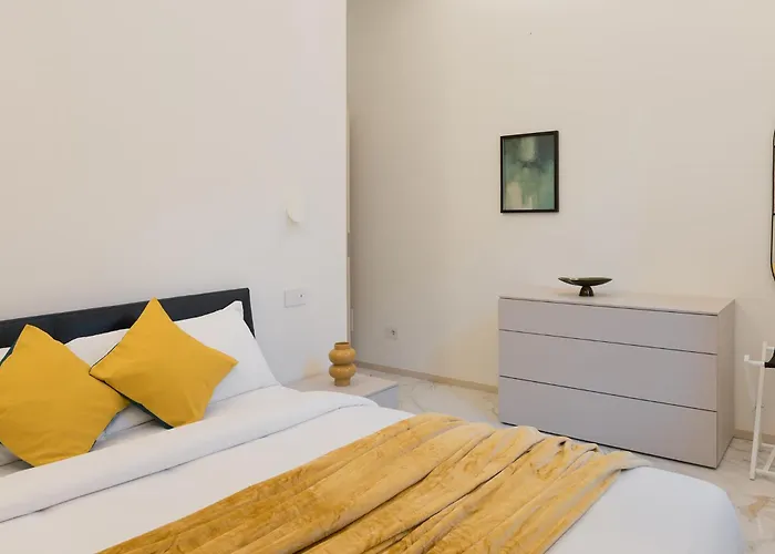 Luxury - Penthouse In Historic Center * Mediolan